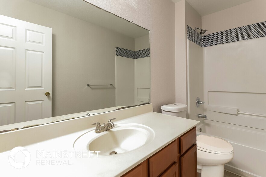 Building Photo - 9338 Durham Ledge