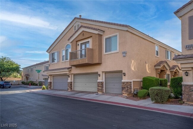 Building Photo - 6550 Tumbleweed Ridge Ln