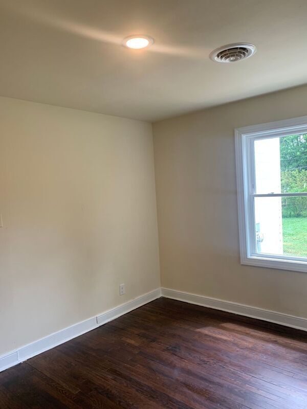 Building Photo - 4255 Sheffield Rd