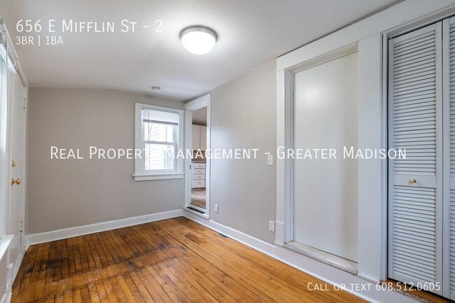 Building Photo - 656 E Mifflin St