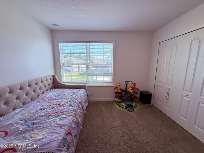Building Photo - 2563 Lantana Ln