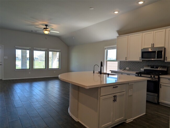 Building Photo - 4431 Stone Ridge Ln