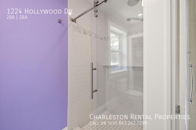 Building Photo - 1224 Hollywood Dr