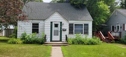 Building Photo - Single Family Home