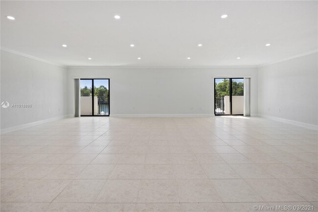 Building Photo - 6901 Edgewater Dr