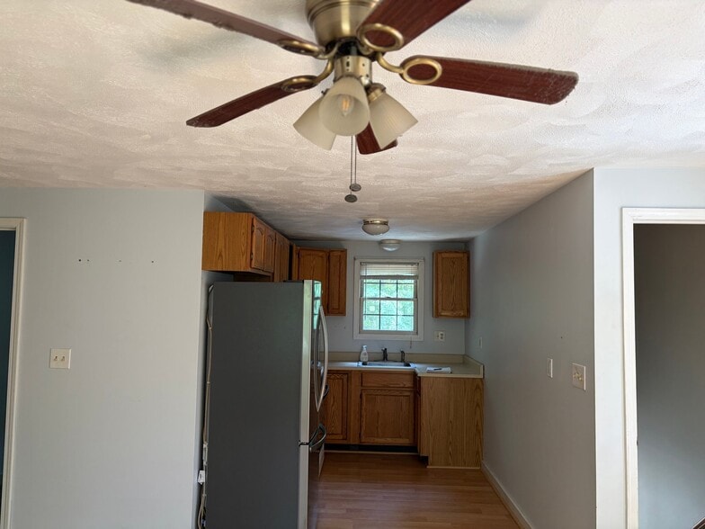 Building Photo - 248 Mendon St