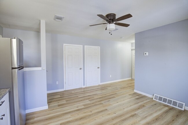 Building Photo - 903 Loney St