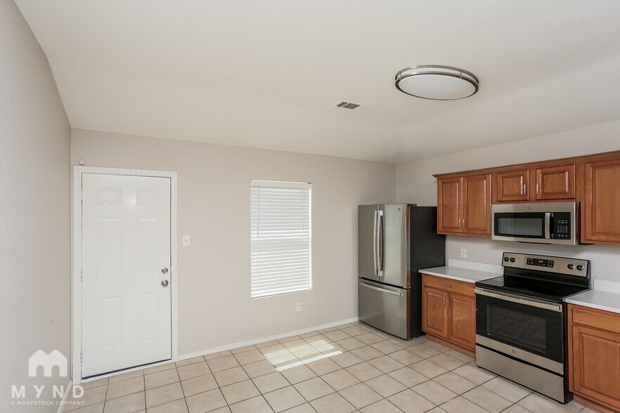 Building Photo - 701 Kentucky Derby Ln