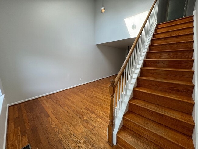 Building Photo - THREE BEDROOM  w Finished Basement- PARKLA...