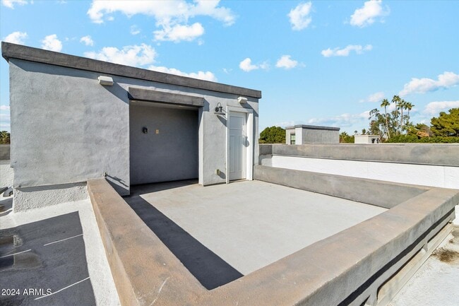 Building Photo - 240 W Missouri Ave