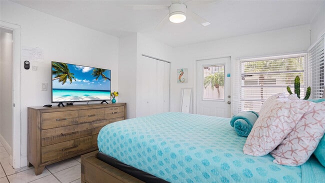 Building Photo - 2716 N Ocean Blvd