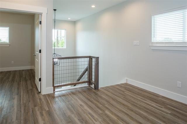 Building Photo - 524 N Main Dr