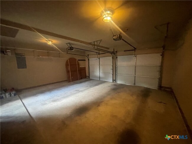 Building Photo - 34 Cotswold Ln