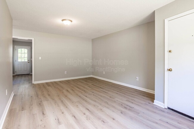 Building Photo - 382 Smitherman Rd