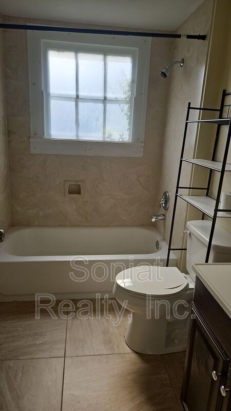 Building Photo - 1910 Elysian Fields Ave