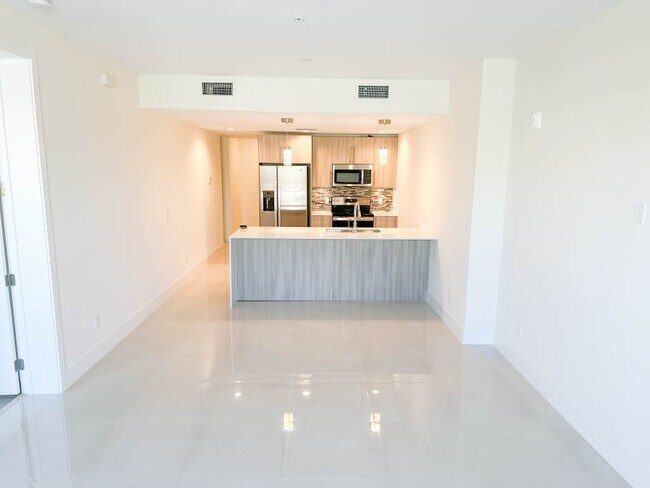 Building Photo - 15901 I