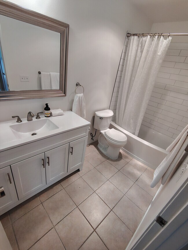 Second Bathroom - 10861 Moorpark St