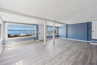 Building Photo - 1310 Alki Ave SW