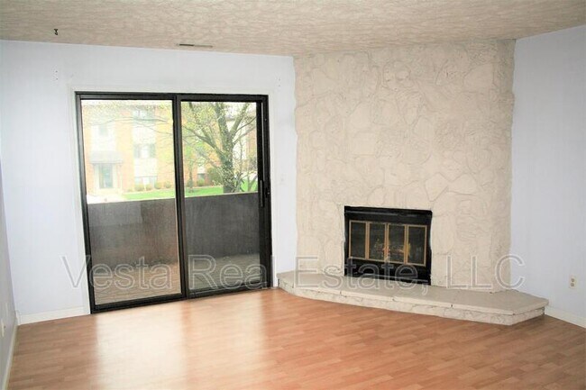 Building Photo - 1913 Tracy Dr