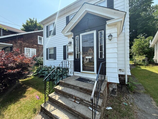 Building Photo - 503 Commonwealth Ave