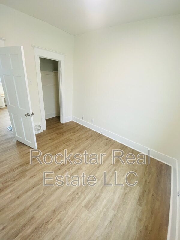 Building Photo - 5123 N Monroe St