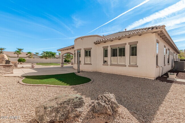 Building Photo - 14806 Luna Cir