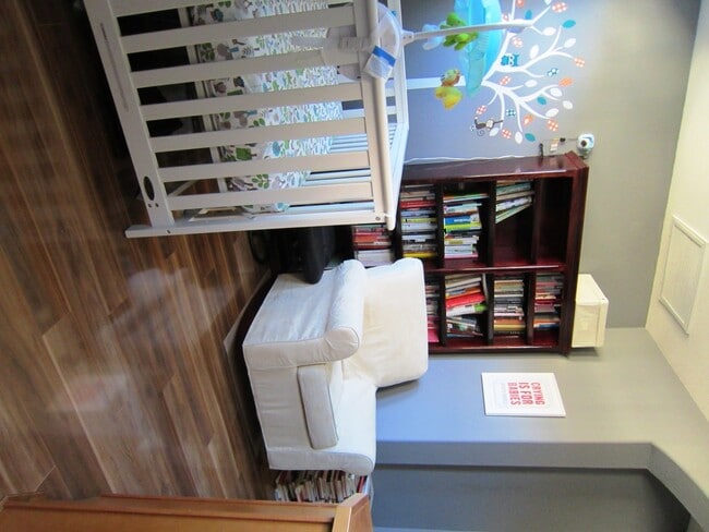 Building Photo - ESCALA - Luxury 2 / 2.5 Townhouse + 2 Car Garage in Gated Escala Community