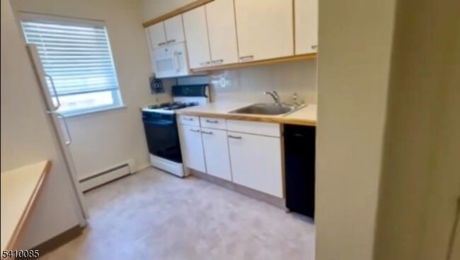 Building Photo - 2467 NJ-10