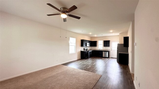 Building Photo - 2013 Spindletree Ln