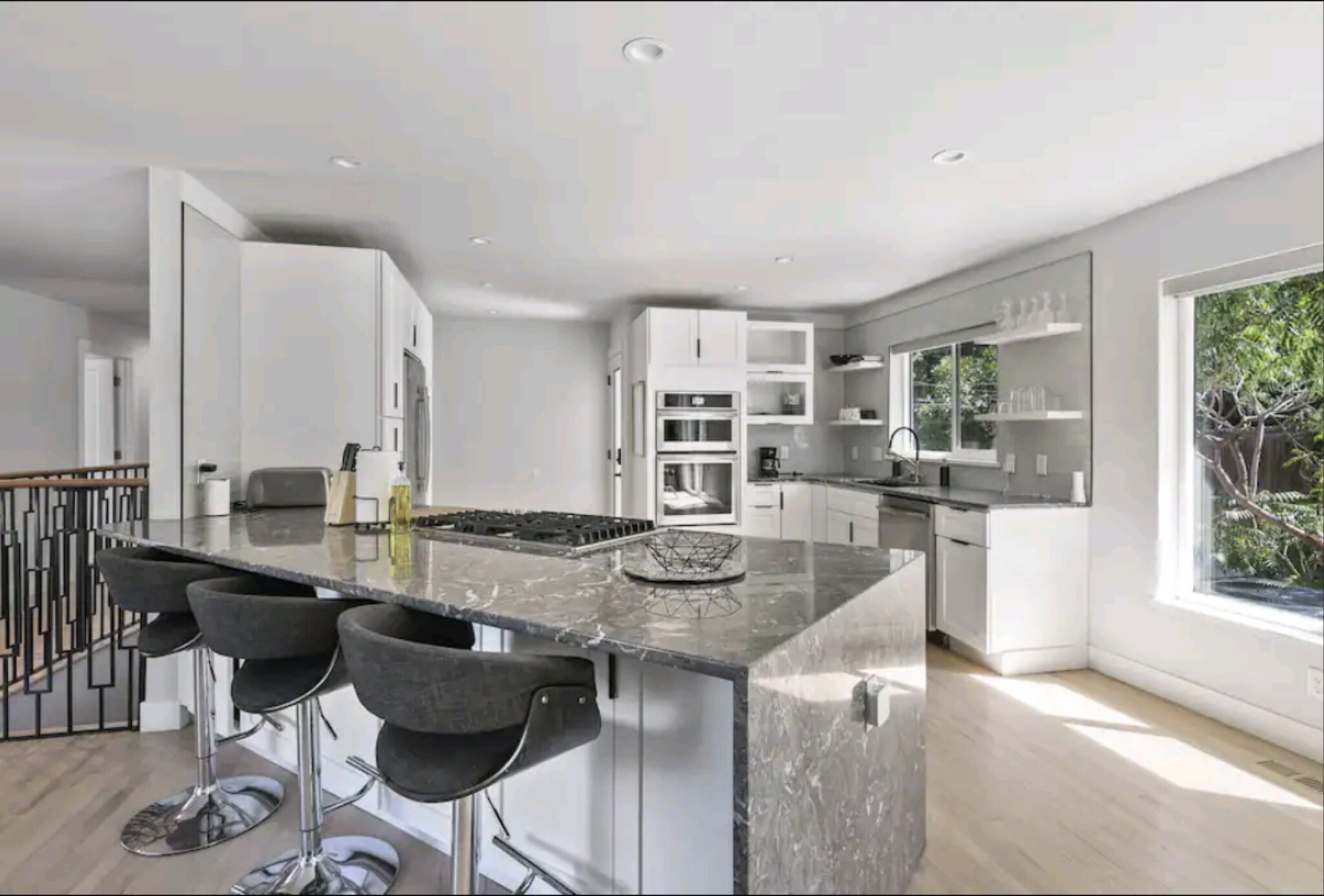 Building Photo - 5245 E Iliff Ave