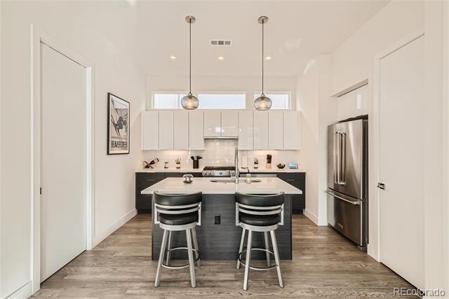 Building Photo - 2416 Eliot St