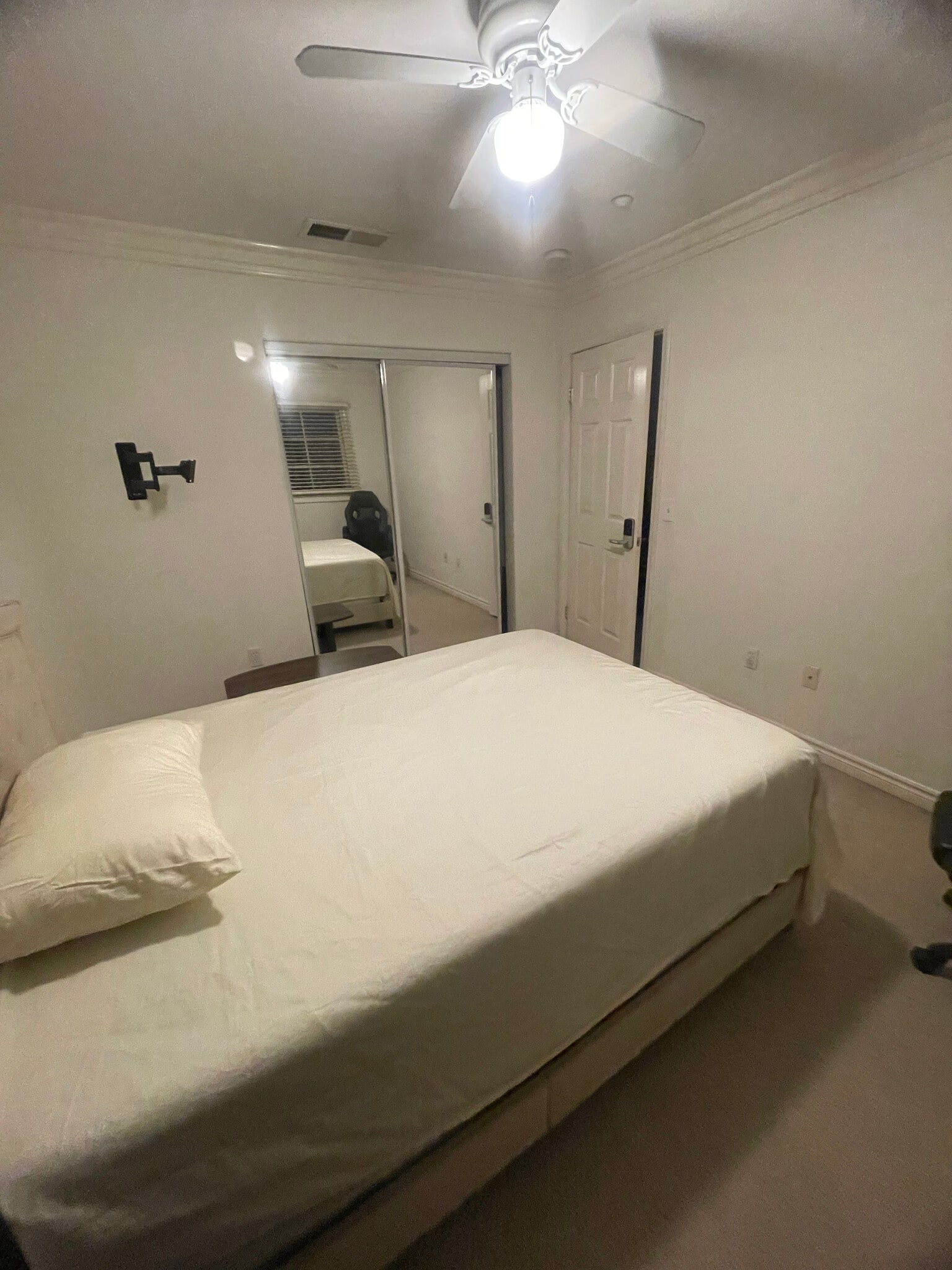 Building Photo - 1927 Fremont Ave