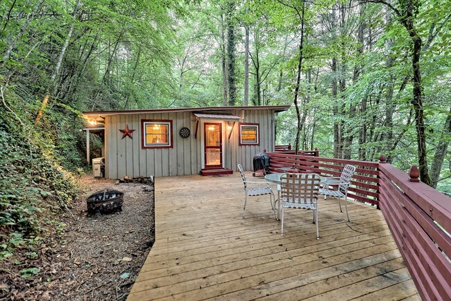 Building Photo - 6180 Crow Creek Rd