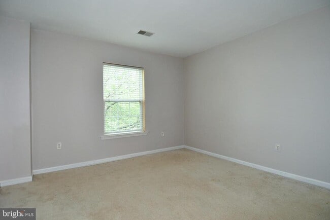 Building Photo - 13039 Quate Ln