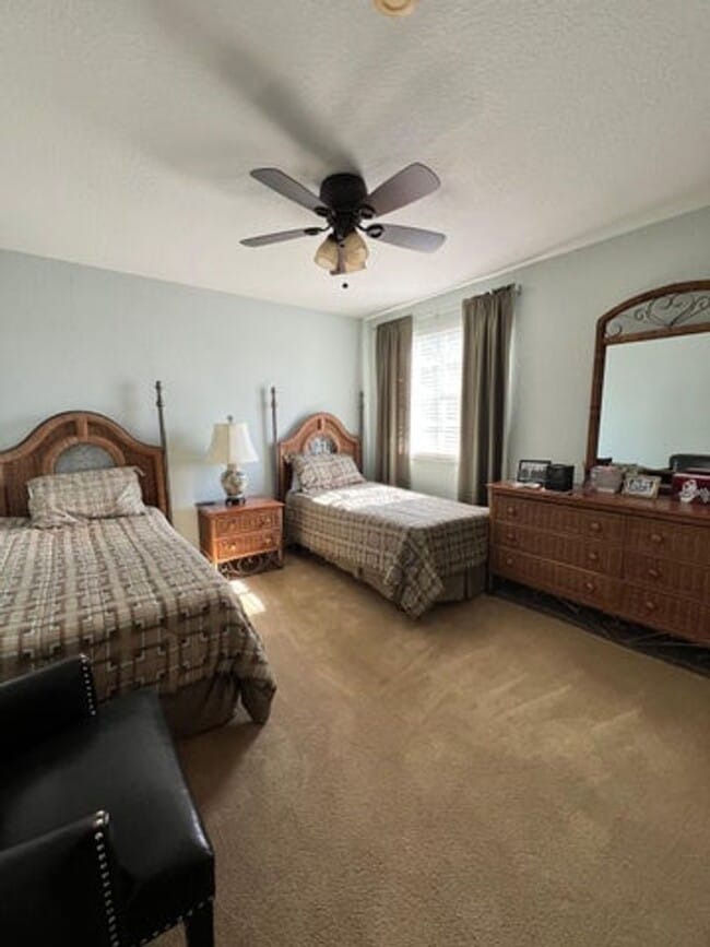 Building Photo - 217 Berenger Walk