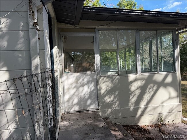 Building Photo - 7 N Jackson St