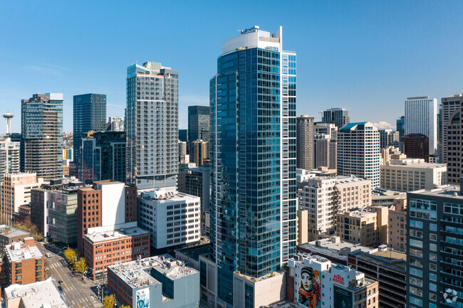 Building Photo - Fifteen Twenty-One Second Avenue