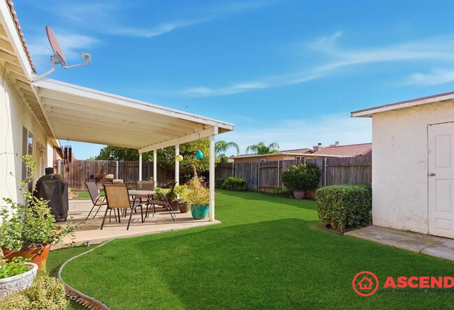 Building Photo - Fabulous 4 Bedroom Home!!