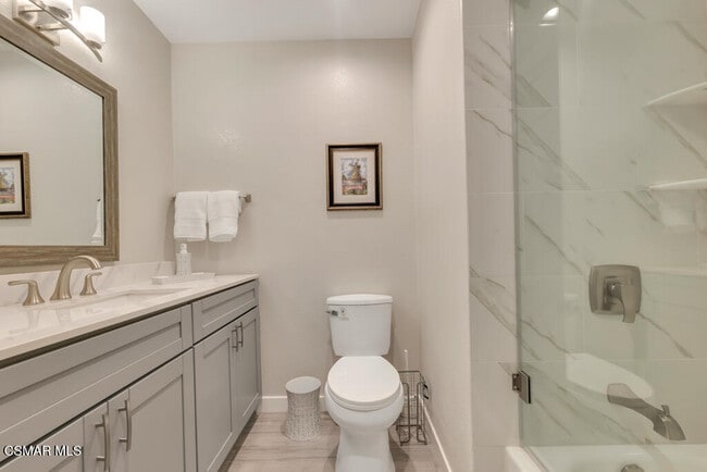 Building Photo - 4642 Park Granada Park