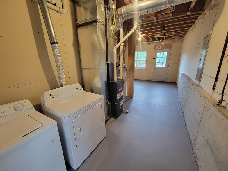 Laundry - 714 Joy Ave