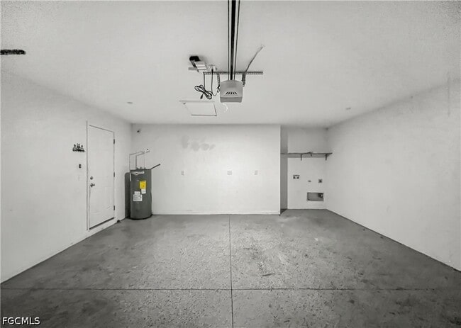 Building Photo - 3309 10th St W