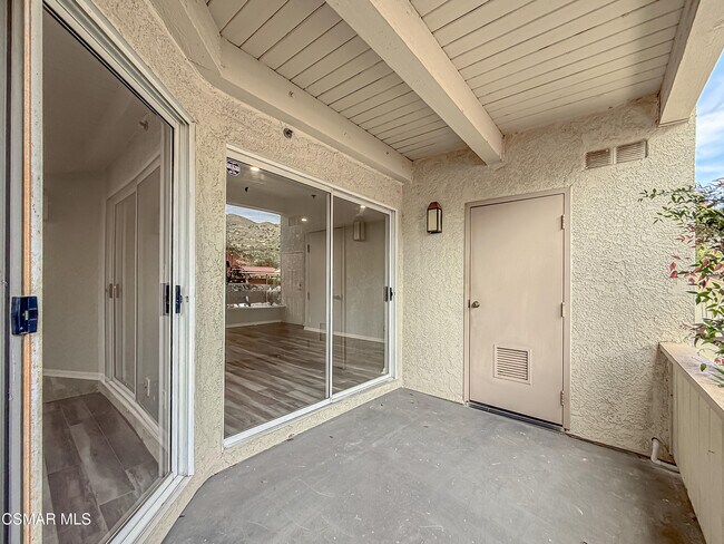 Building Photo - 5744 Oak Bend Ln