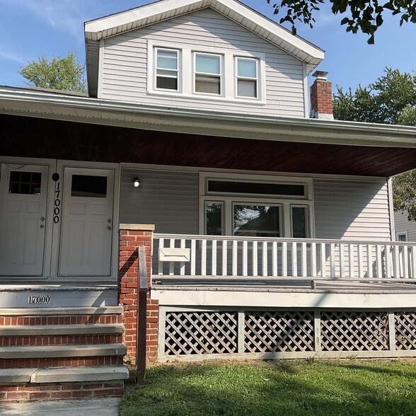 Building Photo - 17000 Melgrave Ave