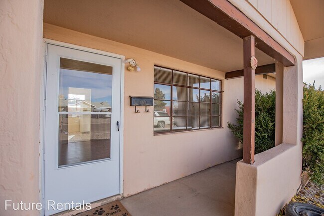 Building Photo - 3 br, 2 bath House - 1010 Dexter