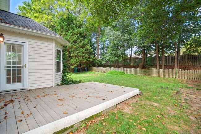 Building Photo - Welcome Home to the Springhill Community!