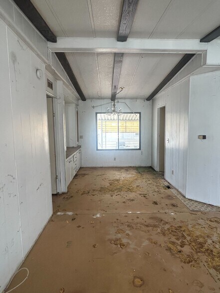 Building Photo - 3601 E Wyoming Ave