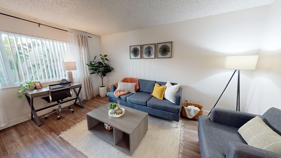 Primary Photo - Cambridge House Apartments