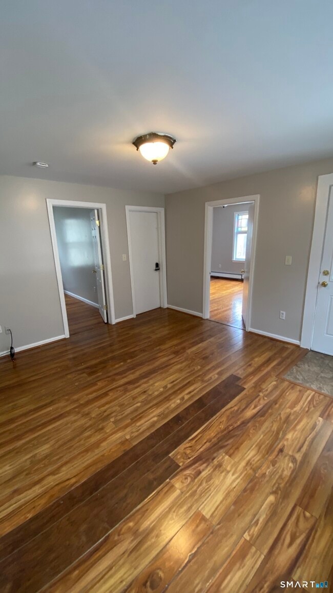 Building Photo - 82 James St