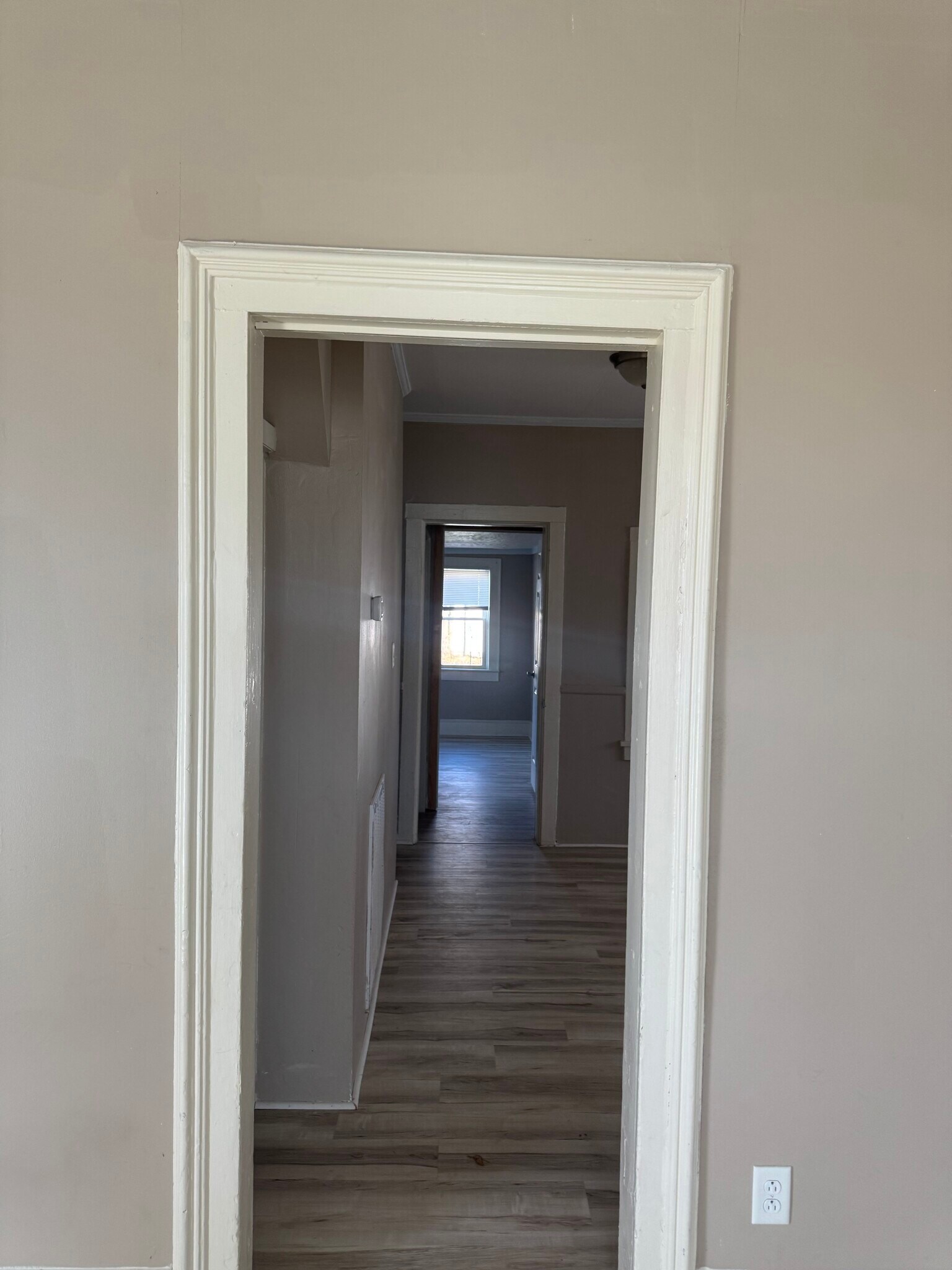 Building Photo - 1832 Franklin Ave