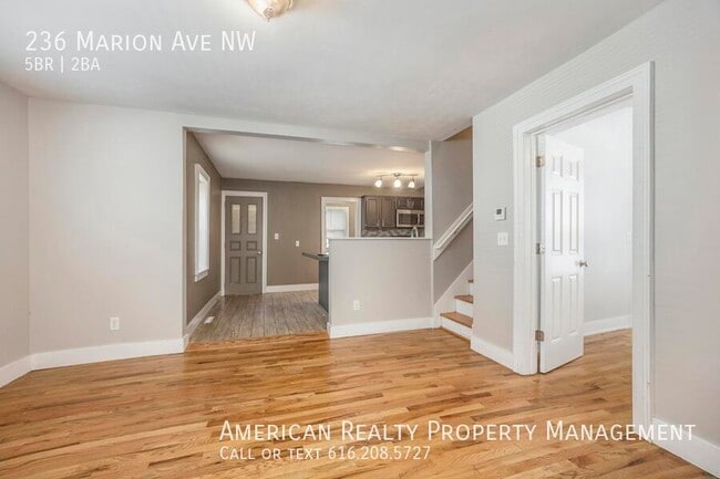 Building Photo - 236 Marion Ave NW